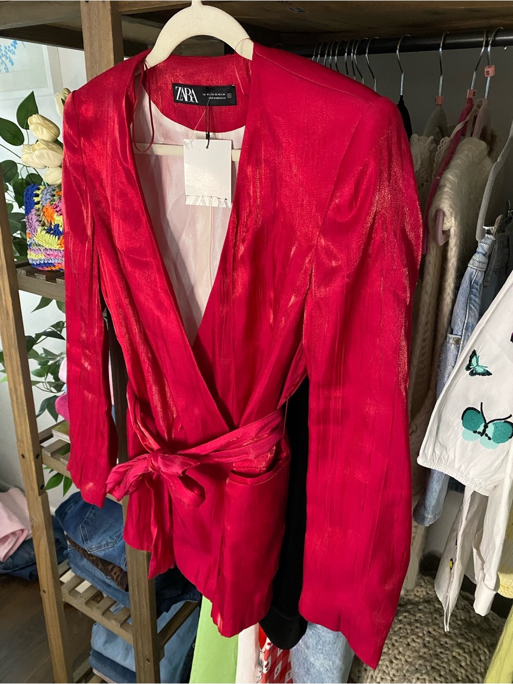 ZARA Hot Pink Red Crinkle Effect Shimmering Belted Blazer! 💖 - Picture 9 of 16